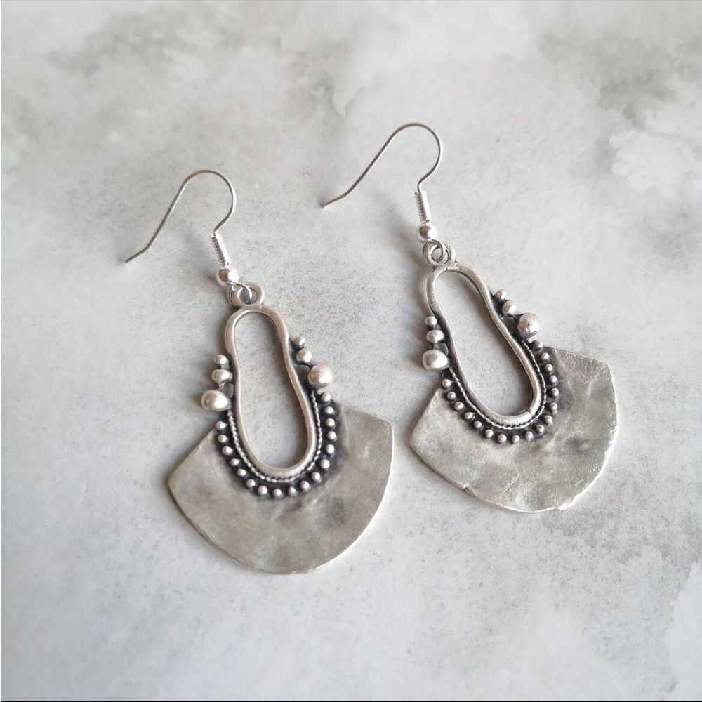 Bohemian silver drop earring N135
